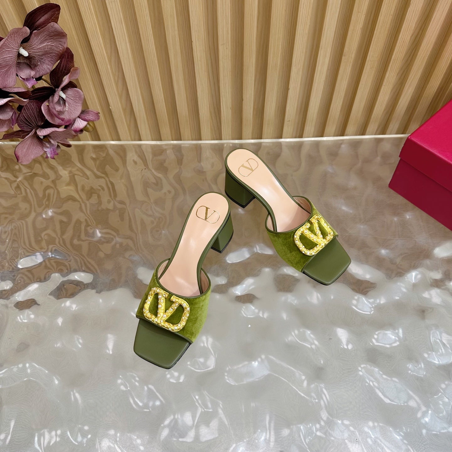 VALENTINO 25S HIGH-HEEL MULES 60 MM IN MOSS GREEN VELVET AND CALFSKIN WITH GOLD HARDWARE