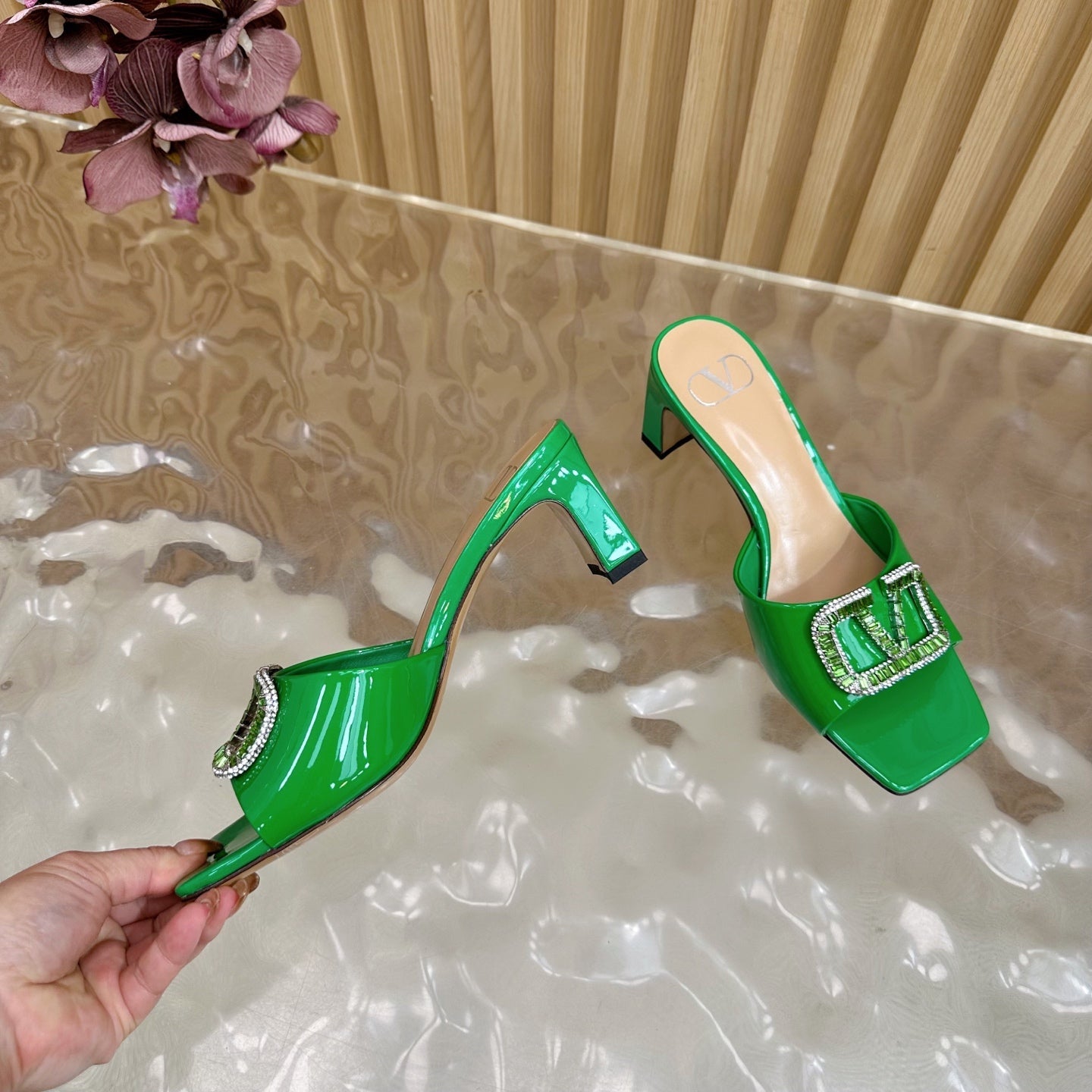 VALENTINO 25S HIGH-HEEL MULES 60 MM IN GREEN PATENT CALFSKIN WITH CRYSTAL-EMBELLISHED STRAP