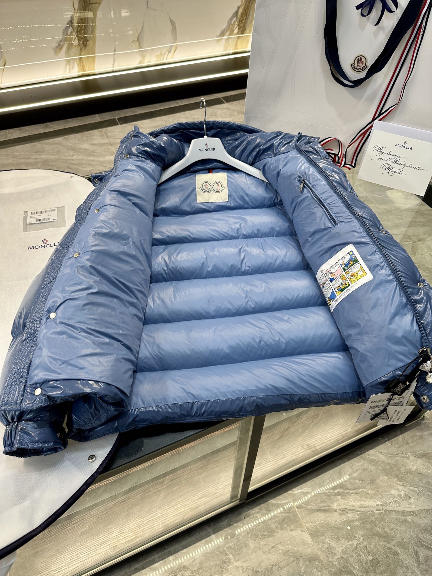 MONCLER 25S JACKET IN BLUE 028