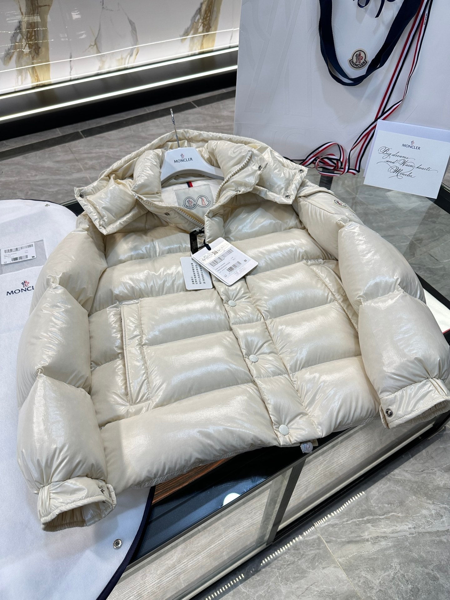MONCLER 25S JACKET IN WHITE 026