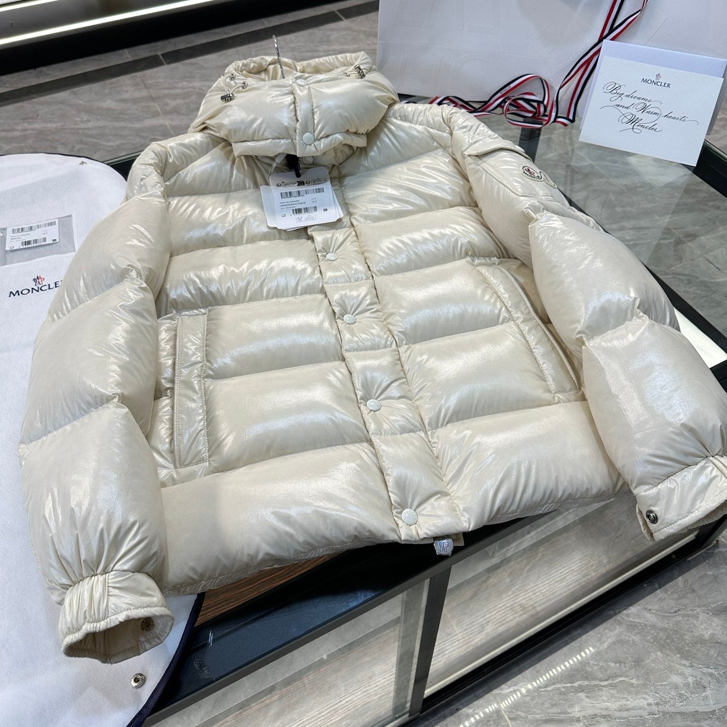 MONCLER 25S JACKET IN WHITE 026