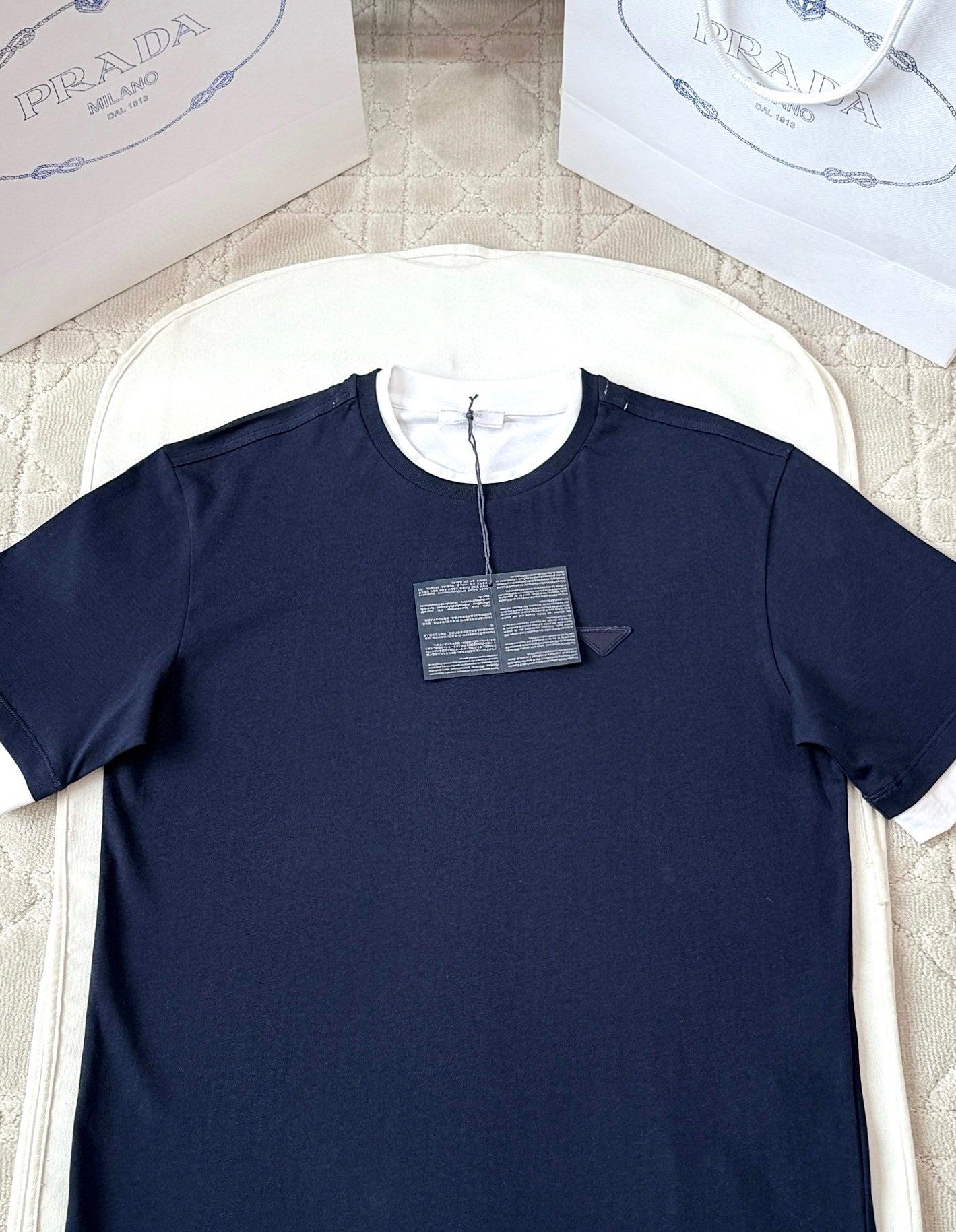 PRADA T-SHIRT STYLE 135