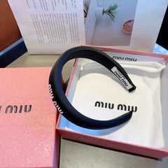 THICK HEAD BAND IN BLACK SILK WHITE LOGO 415944