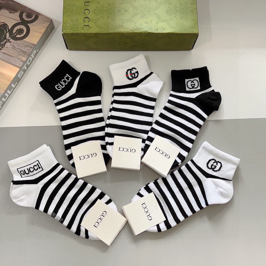 LOW-CUT SOCKS 427624 (1 BOX)
