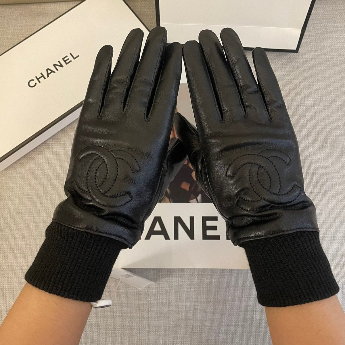 CC GLOVES IN BLACK SHEEPSKIN 463849