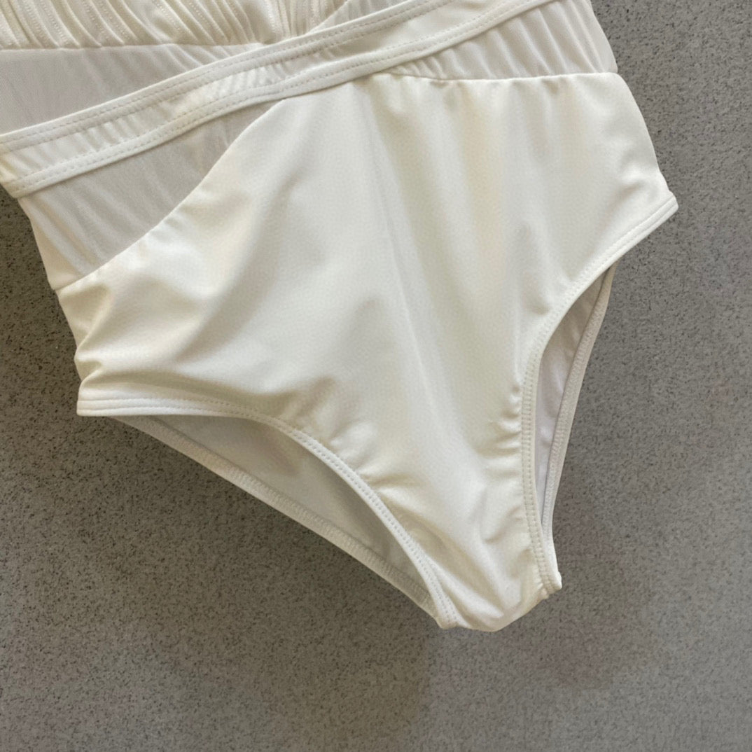 CC BIKINI SWIMSUIT SET IN WHITE 573555