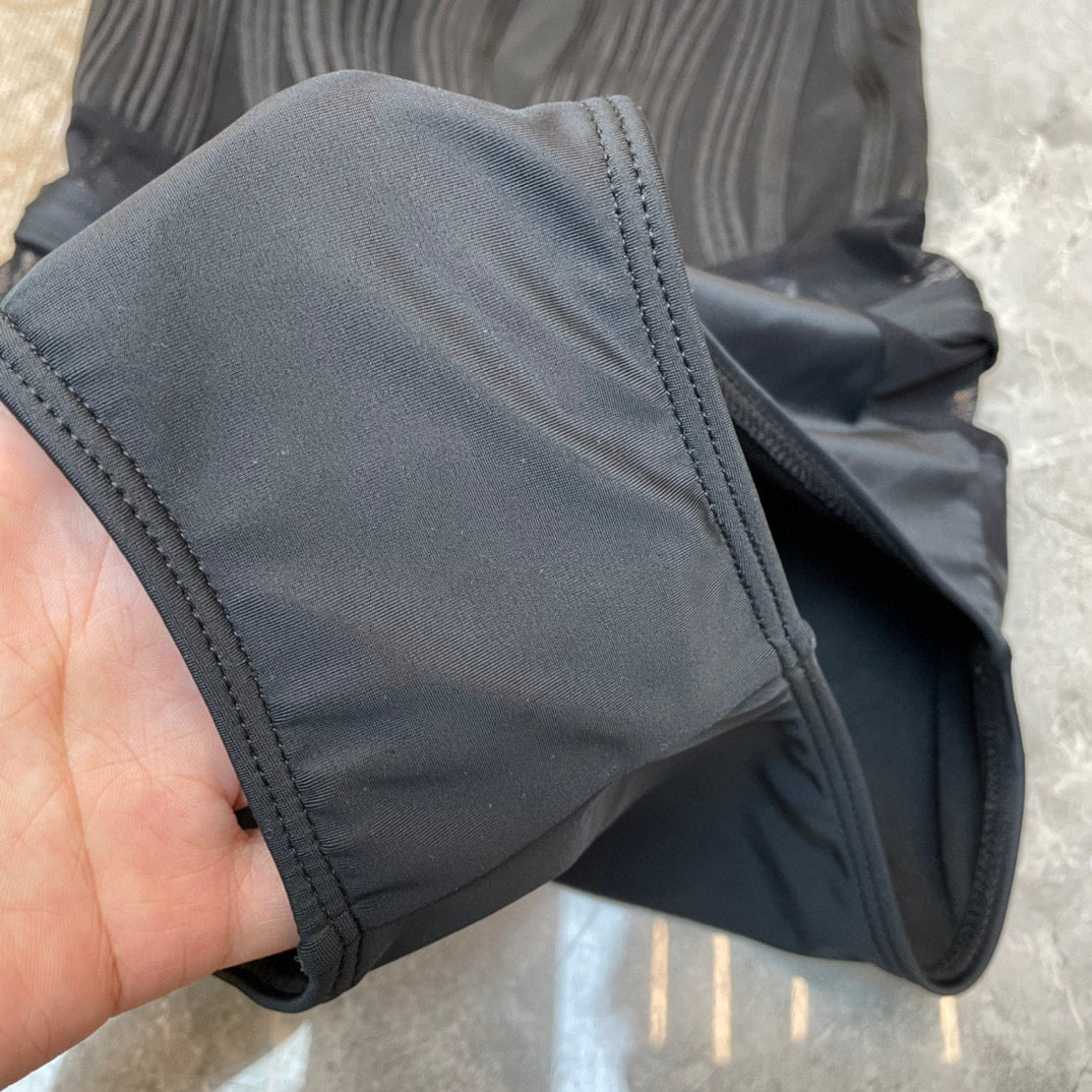 CC BIKINI SWIMSUIT SET IN BLACK 573556