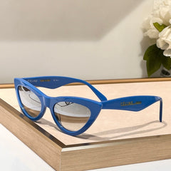 TRIOMPHE CAT EYE SUNGLASS CL40019 IN ACETATE