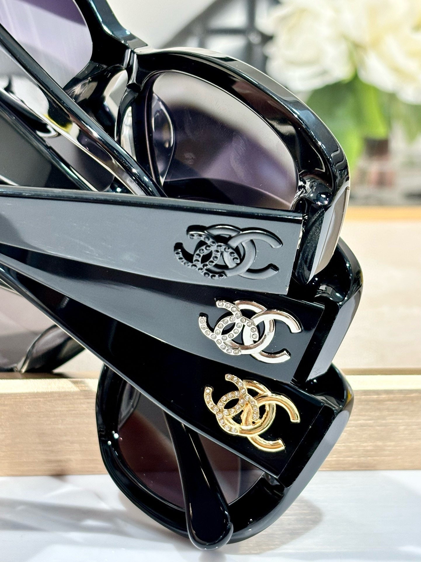 SQUARE SUNGLASSES CH5468B IN ACETATE EMBOSSED DIAMOND