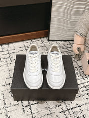 SNEAKER IN WHITE HAND-POLISHED CALFSKIN 977831