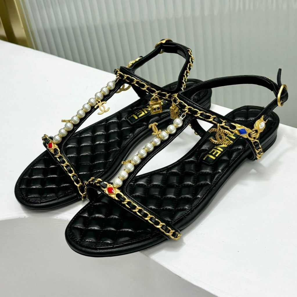 SANDALS PEARL CHAIN IN BLACK COWHIDE