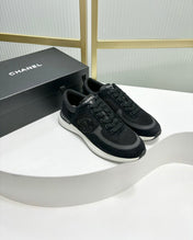 SNEAKER IN BLACK SUEDE AND BREATHABLE MESH