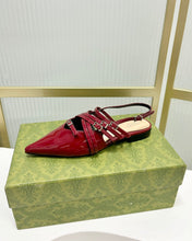 STRAPPY FLAT SLINGBACK IN SCARLET RED GLOSSY CALFSKIN
