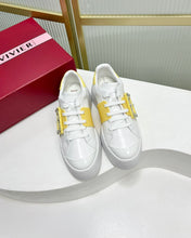VIV' SKATE SNEAKERS IN WHITE CALFSKIN YELLOW GLITTER STRAP AND CRYSTAL BUCKLE