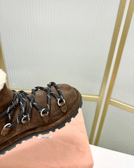 LACE-UP ANKLE BOOTS IN CHOCOLATE SUEDE AND FLEECE LINING