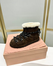 LACE-UP ANKLE BOOTS IN CHOCOLATE SUEDE AND FLEECE LINING