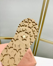 LACE-UP ANKLE BOOTS IN BEIGE SUEDE AND FLEECE LINING