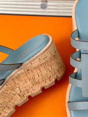 ISABELLA SANDAL SKY CALFSKIN