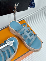 ISABELLA SANDAL SKY CALFSKIN