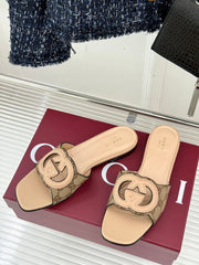 SLIDE SANDALS IN BEIGE CALFSKIN