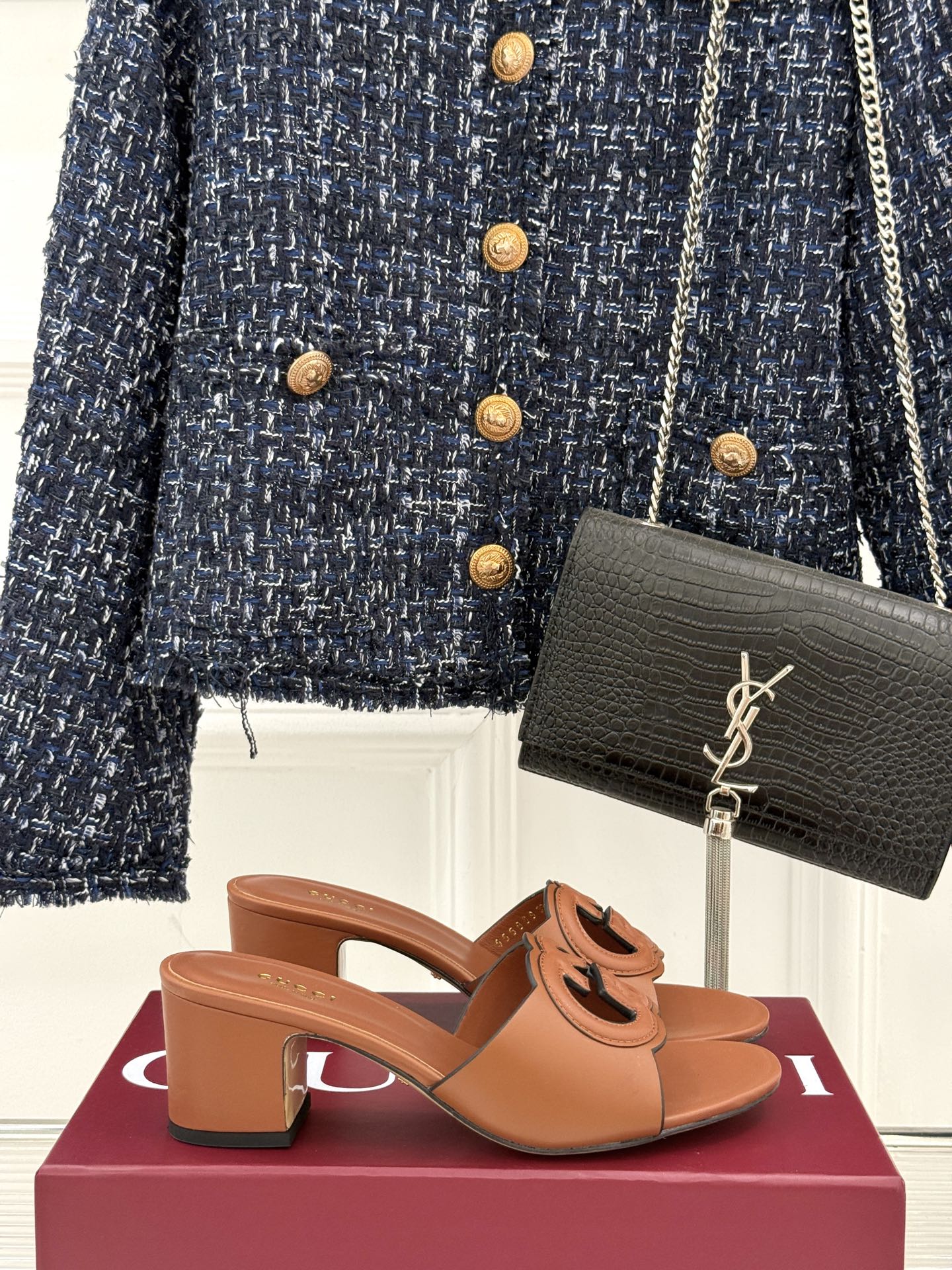 MID-HEEL MULE IN RUST BROWN CALFSKIN