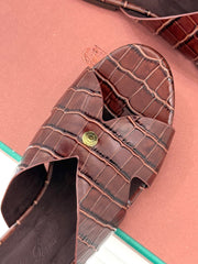 LP SANDALS 25S IN MAHOGANY RED LAMBSKIN SNAKE EMBOSSING