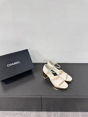 BLOCK HEEL SANDALS WHITE SHEEPSKIN