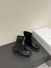 D-TOWN ANKLE BOOTS IN BLACK PATENT CALFSKIN