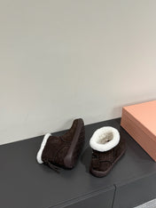 ANKLE BOOTS IN DARK CHOCOLATE SUEDE AND FLEECE LINING