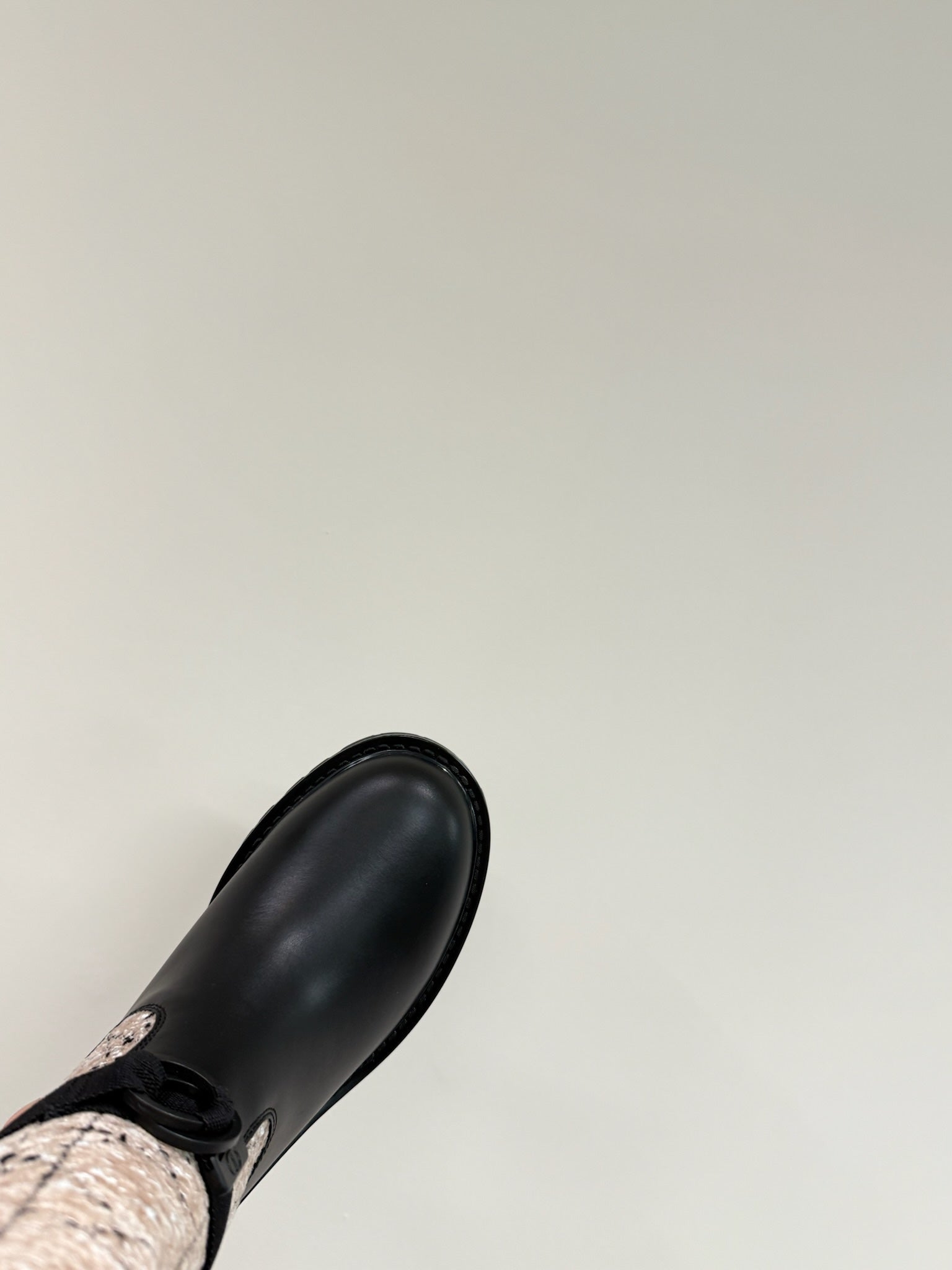 D-MAJOR BOOT TAUPE AND BLACK TECHNICAL FABRIC AND BLACK CALFSKIN