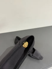 BALLERINA FLATS IN BLACK SATIN