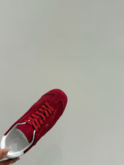 LACE-UP SNEAKER IN RED SUEDE