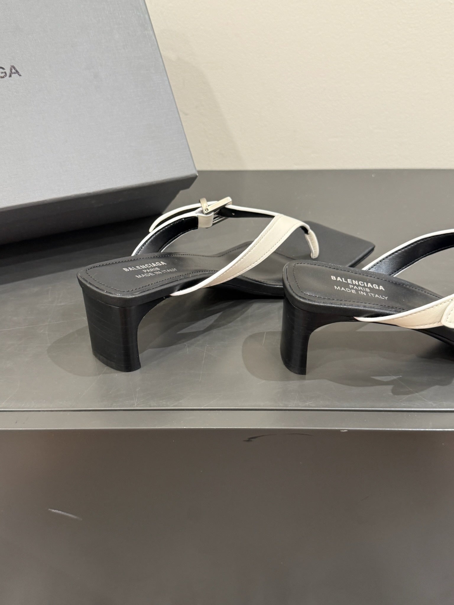 BALENCIAGA 25S HIGH-HEELED FLIP-FLOPS IN WHITE MIX BLACK CALFSKIN WITH SILVER HARDWARE