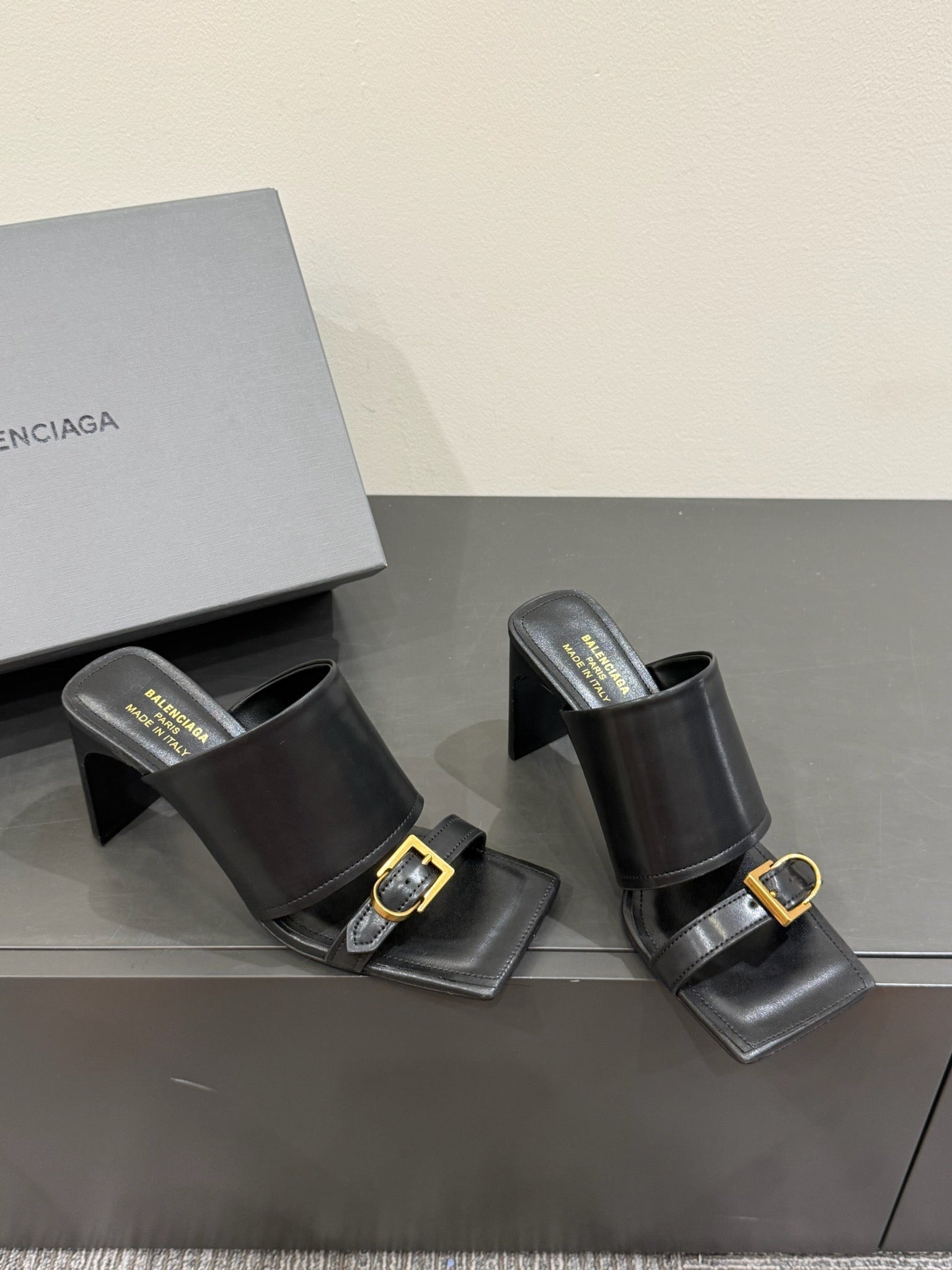 BALENCIAGA 25S HIGH-HEELED SANDALS IN BLACK CALFSKIN WITH GOLD HARDWARE