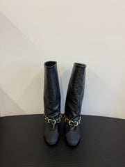 CC BOOTS IN BLACK CALFSKIN WITH CHAIN