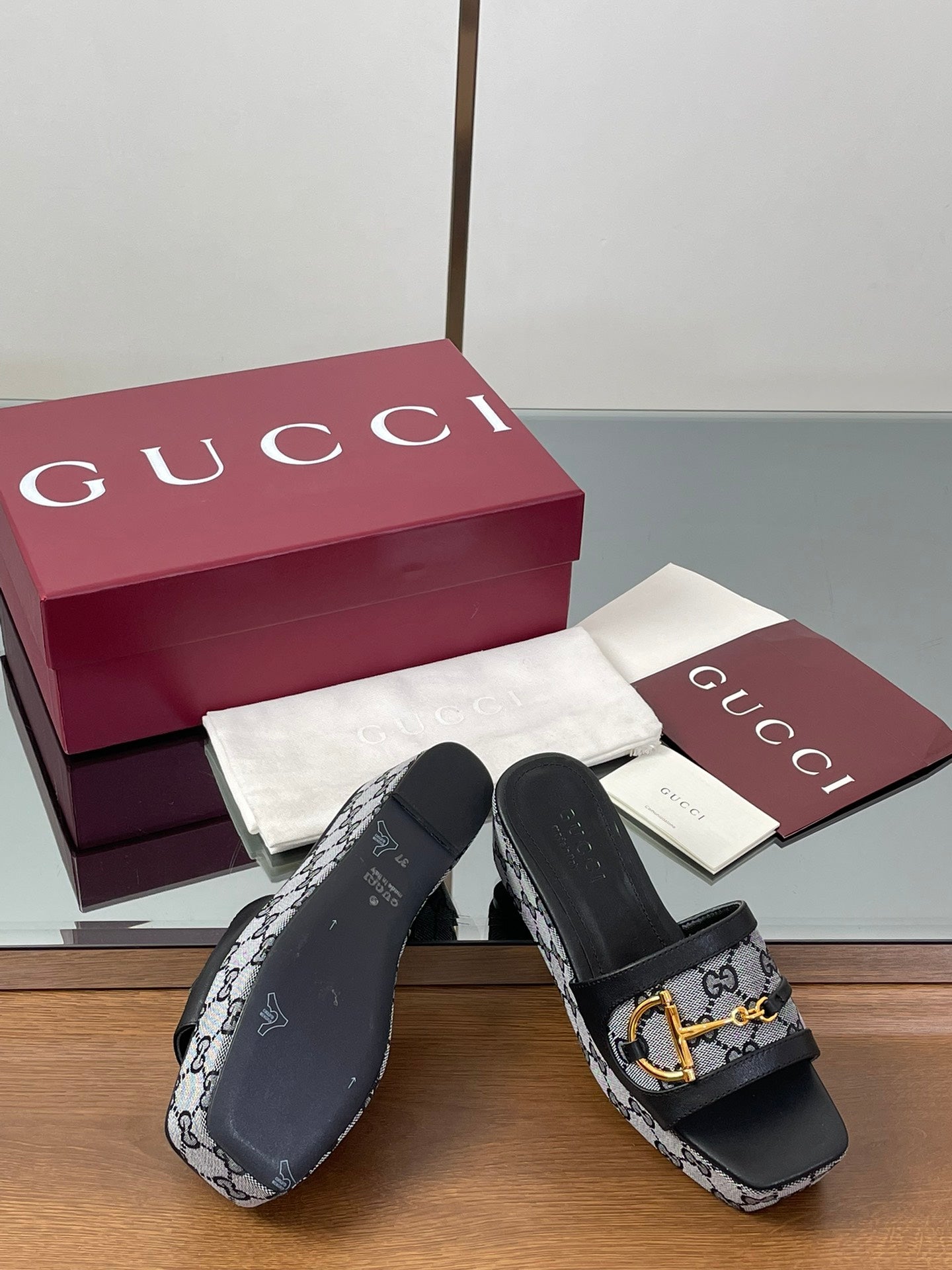 HIGH 6.3 CM WEDGE SANDALS IN BLACK CALFSKIN AND FABRIC