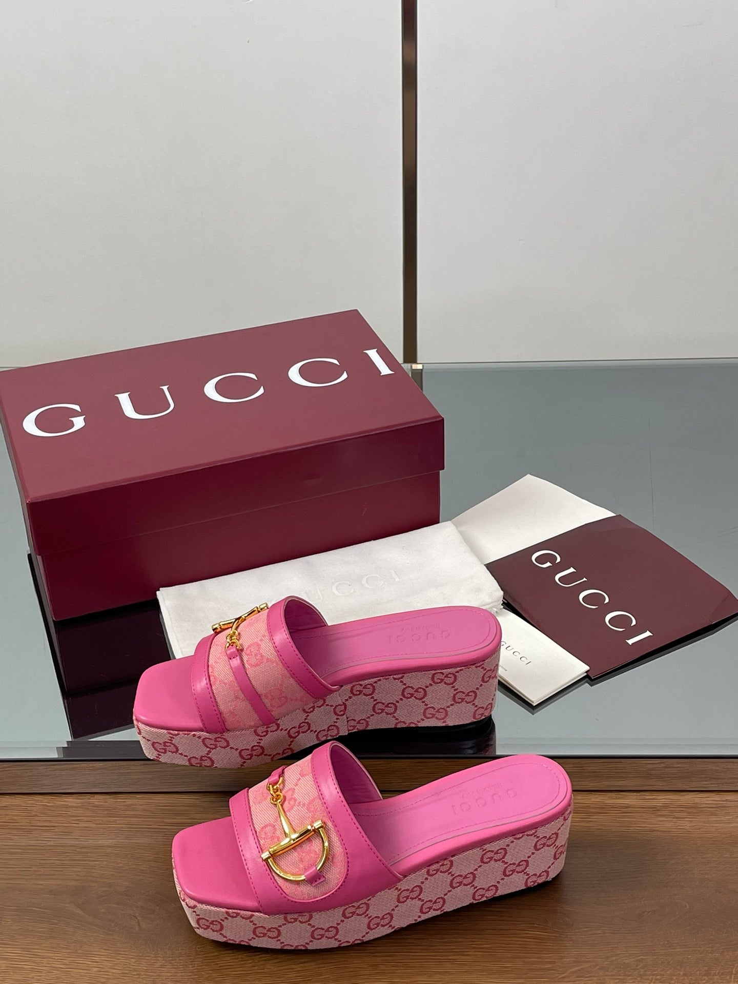 HIGH 6.3 CM WEDGE SANDALS IN PINK CALFSKIN AND FABRIC