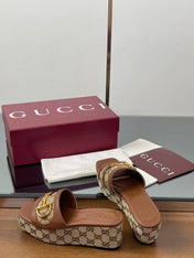 HIGH 6.3 CM WEDGE SANDALS IN BROWN CALFSKIN AND FABRIC