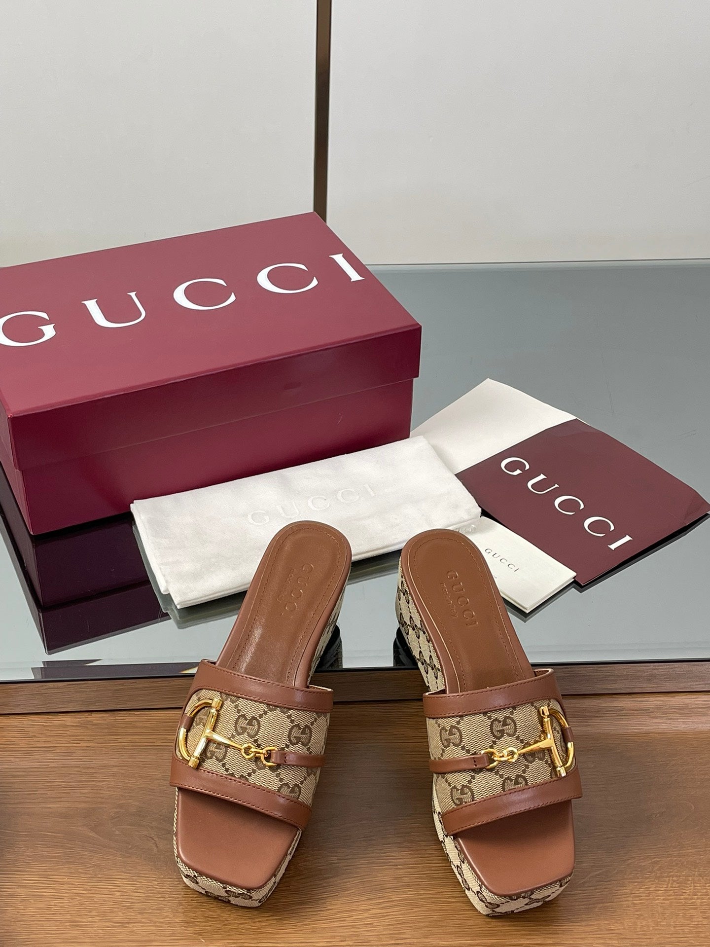 HIGH 6.3 CM WEDGE SANDALS IN BROWN CALFSKIN AND FABRIC