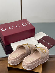 HIGH 5.5 CM WEDGE SANDALS IN LIGHT PINK CALFSKIN AND FABRIC