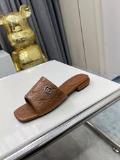 GG CASUAL SLIPPERS IN BROWN CALFSKIN LOGO EMBOSSING