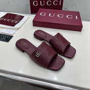 GG CASUAL SLIPPERS IN BURGUNDY RED CALFSKIN LOGO EMBOSSING