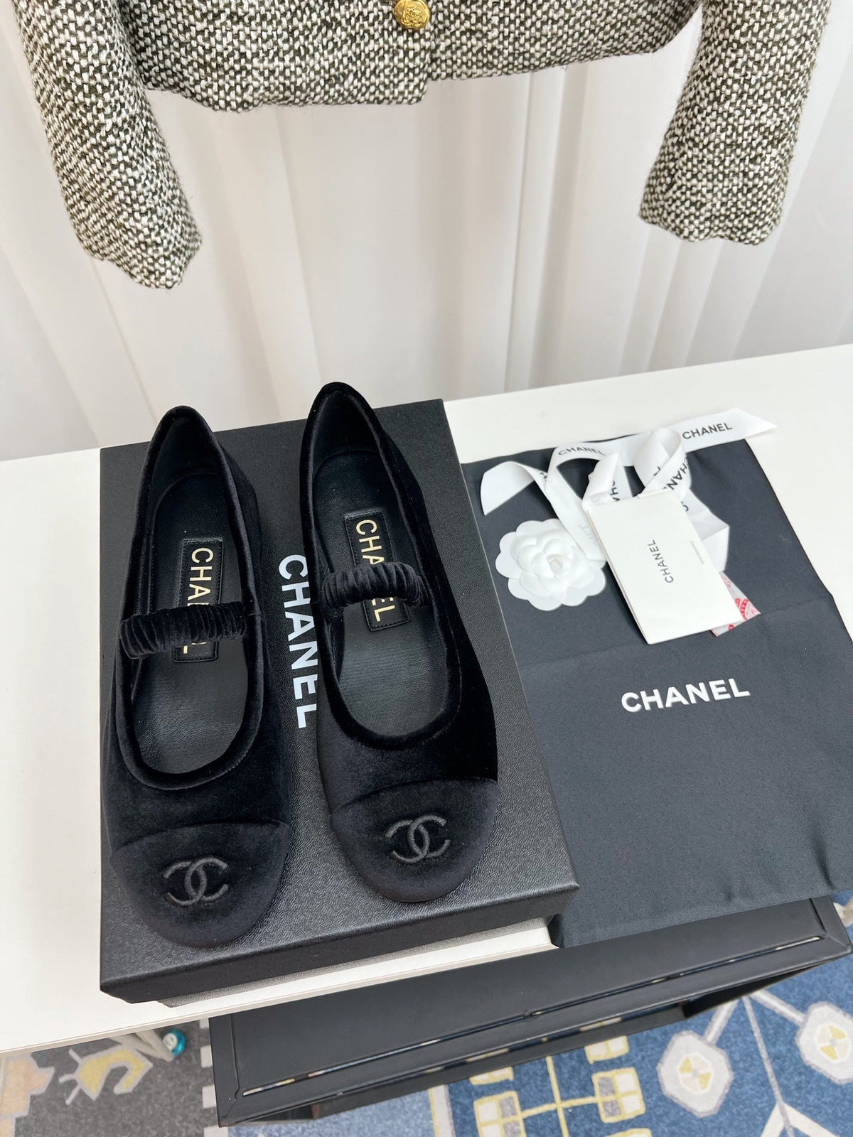 CC MARY JANE FLAT IN BLACK VELVET