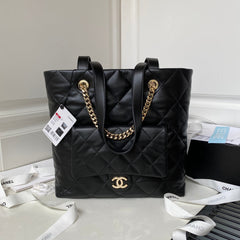 CC LARGE 33 HOBO SHOPPING BAG IN BLACK CALFSKIN