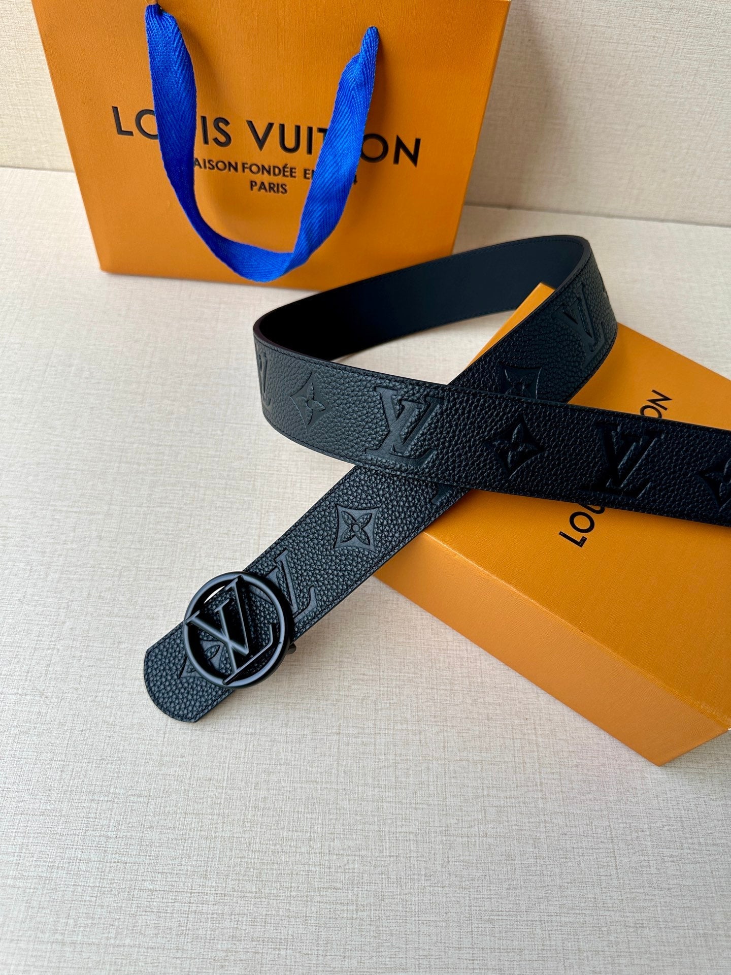 LV 25S BELT 40 MM IN BLACK CALFSKIN 593264