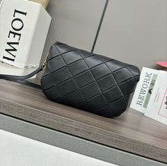 LOE 20 PUFFER GOYA BAG IN BLACK NAPPA LAMBSKIN