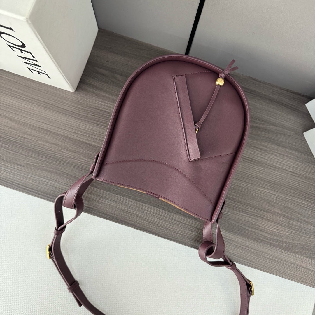 HAMMOCK SLICE 25 BAG IN PLUM PURPLE SHINY CALFSKIN