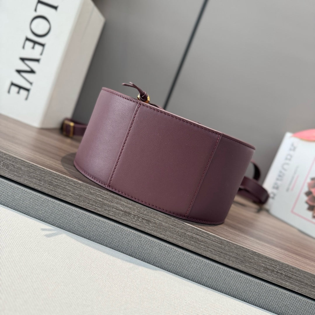 HAMMOCK SLICE 25 BAG IN PLUM PURPLE SHINY CALFSKIN