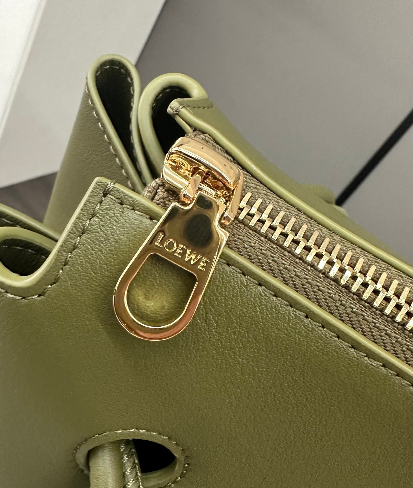 LOEWE 25S MADRID BAG 28 IN OLIVE GREEN CALFSKIN GOLD HARDWARE