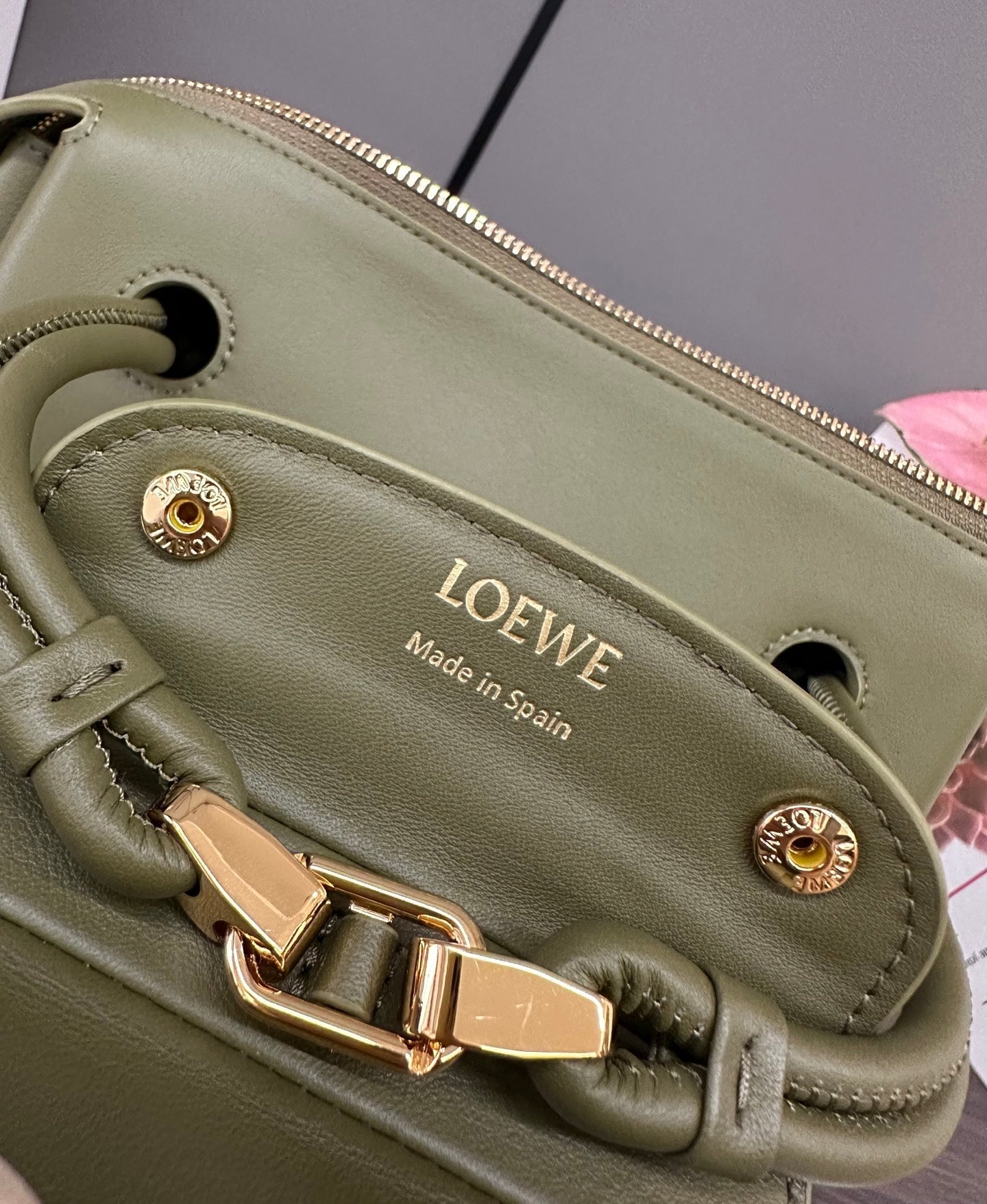 LOEWE 25S MEDIUM MADRID BAG 23 IN OLIVE GREEN CALFSKIN GOLD HARDWARE